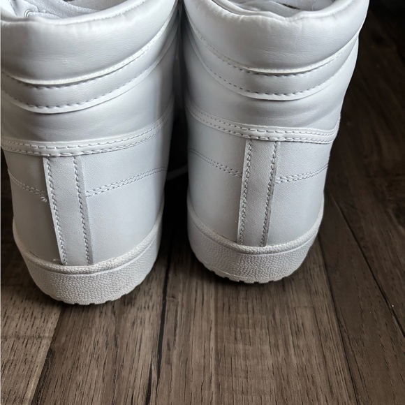 Adidas top ten basketball shoes - Picture 5 of 7